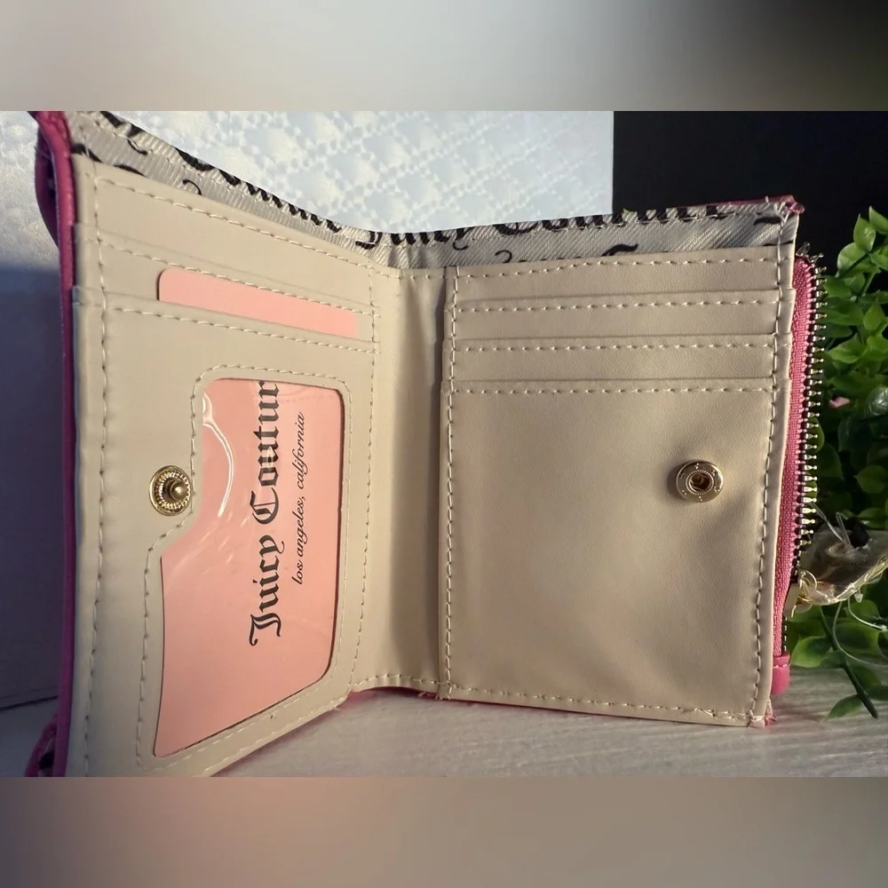 Juicy Couture Juicy Pink Quilted Flawless Wallet With Card Holder NWT